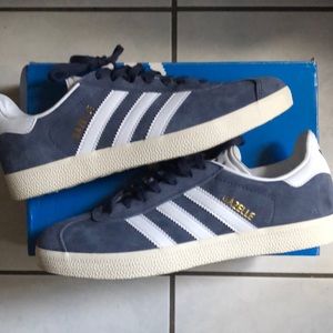Women's Adidas Gazelle sneakers
